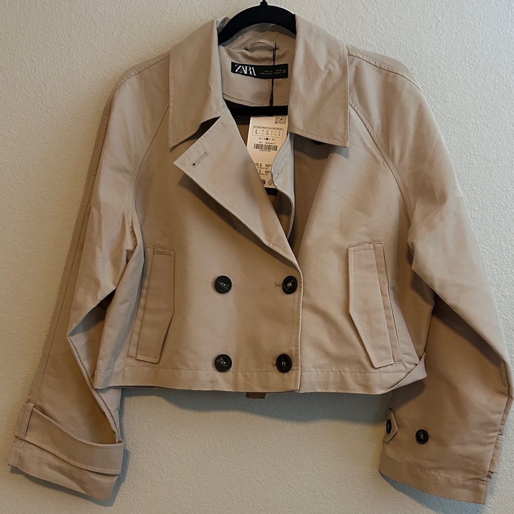 Zara Women's Beige Cropped Trench Coat